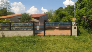 Alemana y sus seis perros son hallados muertos en Itauguá - Noticiero Paraguay