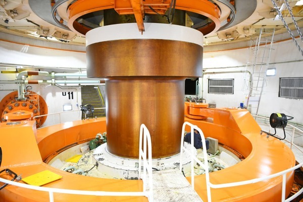 Profesionales de Itaipú realizan el mantenimiento trianual de la U11 en la central hidroeléctrica | DIARIO PRIMERA PLANA