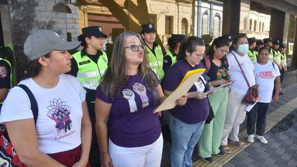 Activistas convocan a la marcha del 8M por la defensa de los derechos laborales y la jubilación