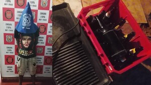 "El Che” robó botellas de chupi y los vecinos le atraparon