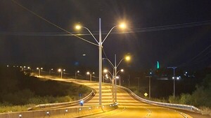 ANDE normaliza el 81,4% de los alimentadores afectados por el temporal en Asunción y Central