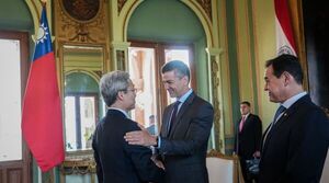 Santiago Peña recibió las cartas credenciales del nuevo embajador de Taiwán