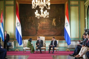 Popular / Santi Peña recibió cartas credenciales de nuevos embajadores para fortalecer lazos