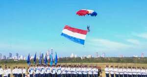 La Nación / La Escuela de Paracaidismo Militar celebra 60 años