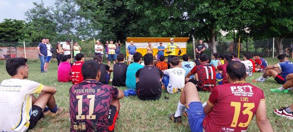 12 de Octubre arrancó con el desafío del “tetra”: presentación del cuerpo técnico que promete ir por más » San Lorenzo PY