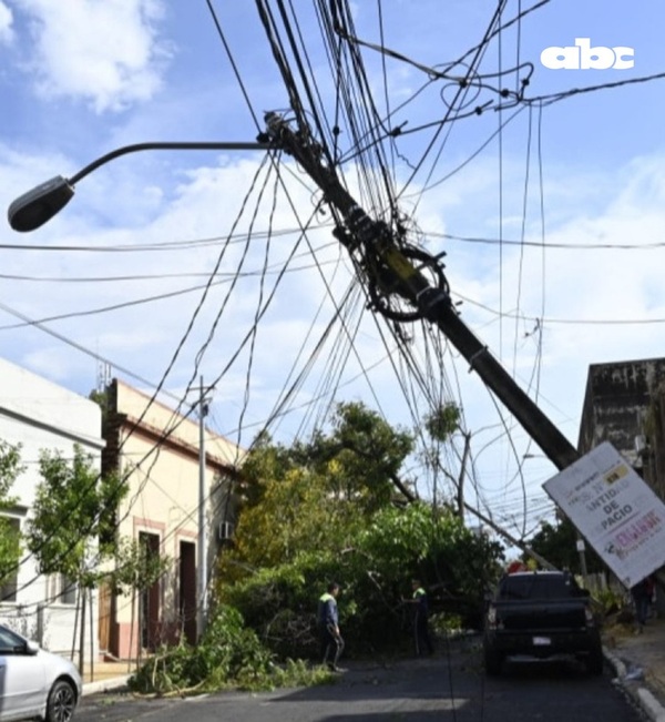 Muchas denuncias por falta de luz, a causa de la tormenta - ADN Digital
