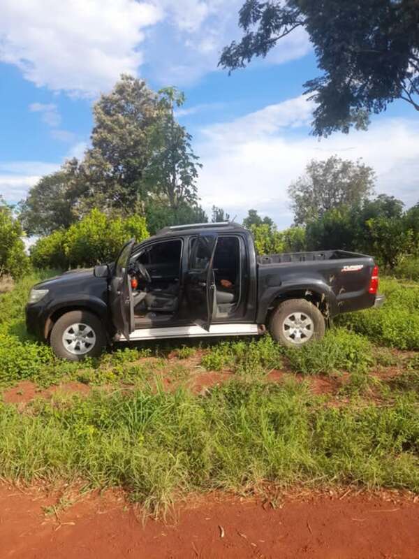 Asalto armado en Edelira: delincuentes interceptan a conductor y lo abandonan esposado