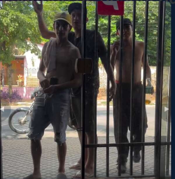 Video: influencer mexicano cierra su local tras ataque violento en Luque - Policiales - ABC Color