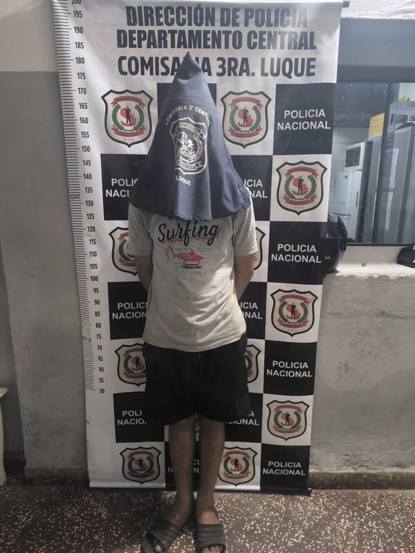 Popular / Omonda equipo de radio luqueña