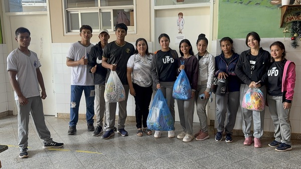 UPD solidario: estudiantes llevan regalos a niños del Hospital Regional de Concepción - Concepción al Día