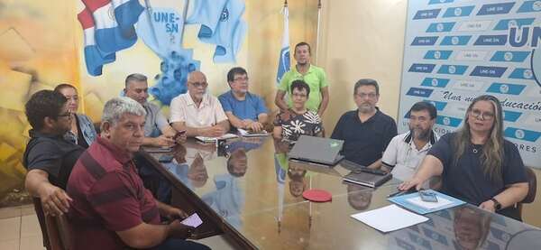 Movilización nacional de docentes para el miércoles contra la reforma de la Caja Fiscal y no descartan huelga - Nacionales - ABC Color