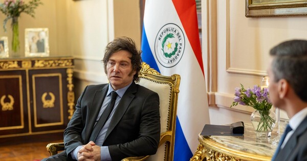 El conflicto en Medio Oriente tensiona la hidrovía y reabre la pulseada con Argentina por el peaje