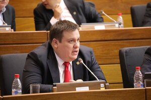 César Sosa critica a ministros "muy lentos"  - El Trueno