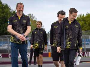 Joshua Duerksen recorrió el Albert Park previo al estreno - ABC Motor - ABC Color