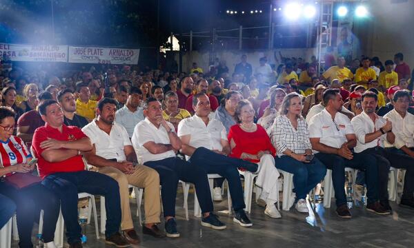 Arnaldo Samaniego presenta equipo político y anuncia plan con 200 acciones para Asunción