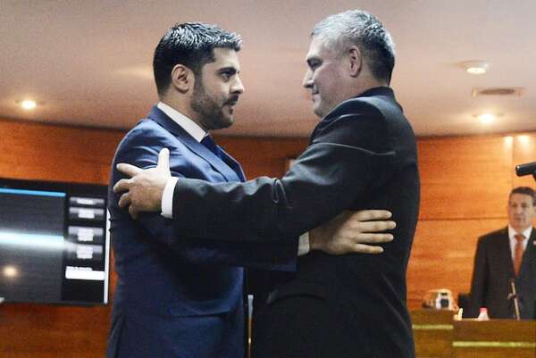 IPS mantiene en cargo clave a César Ojeda, acusado con Nenecho por el caso “Detergentes de Oro”  - Nacionales - ABC Color