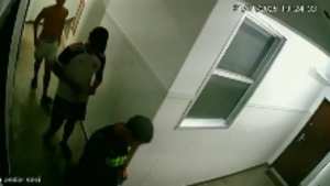 Citó a su ex para “volver” y la entregó a cuatro amigos