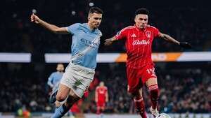 El City perdona y se deja media liga