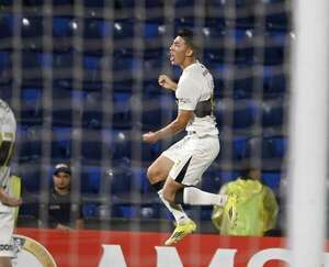 Expreso con lo justo: Olimpia derrotó 1-0 a Trinidense y avanza a la fase de grupos de la Sudamericana - Fútbol - ABC Color