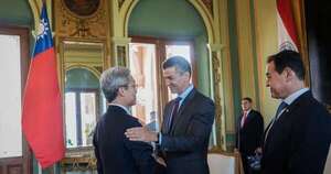 La Nación / Embajador presentó copias de cartas credenciales