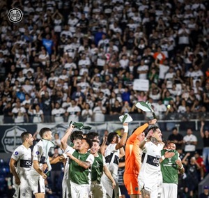 Victoria y clasificación de Olimpia a la fase de grupos de la Sudamericana - trece