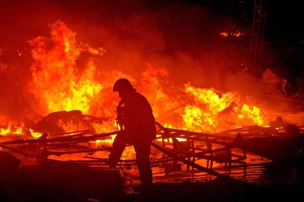 Israel dice haber atacado 320 objetivos de Hizbulá, 80 en el último día - Mundo - ABC Color