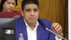 Diputado se siente "estafado" por postergación de la reforma de la Caja Fiscal