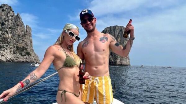 Popular / (VIDEO) ¡Novio de Carmi Masi mostró cómo le es "infiel"!