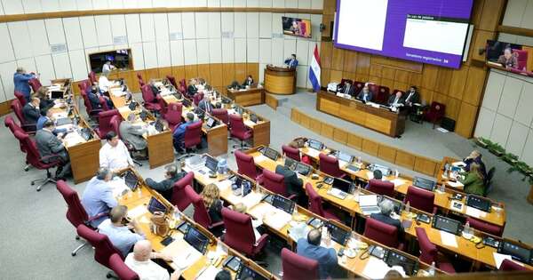 La Nación / Caja Fiscal: docentes piden contrapropuesta sobre cambios planteados a la reforma