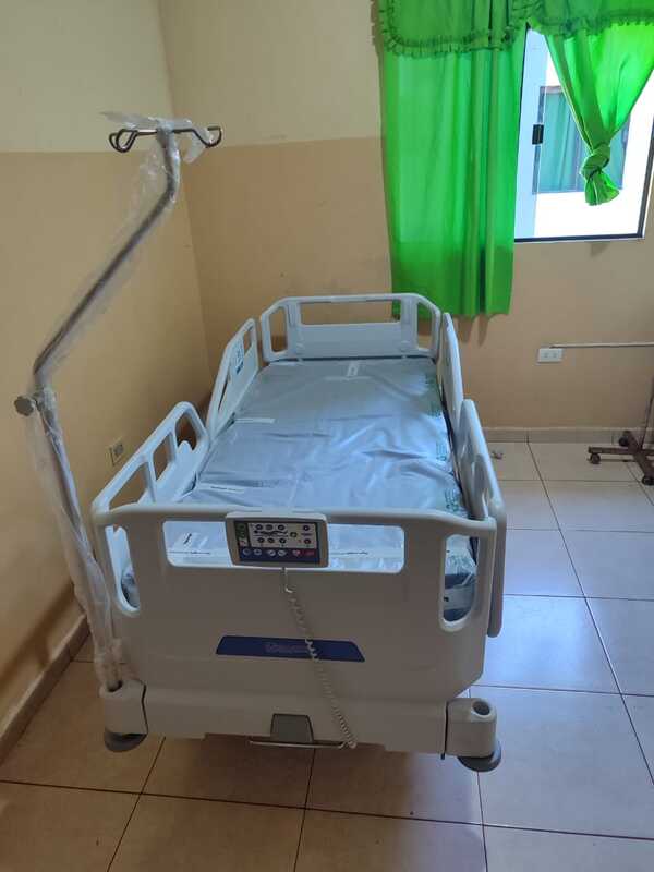Salud Pública entrega 22 camas eléctricas para fortalecer hospitales de Itapúa