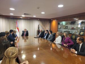 Corte Suprema y asociación de magistrados mantienen reunión institucional - PDS RADIO Y TV