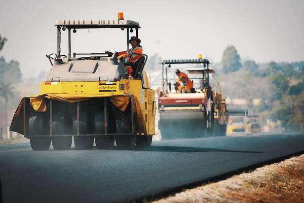 Expectativas empresariales: construcción y transporte caen en zona de pesimismo - Economía - ABC Color