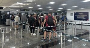 Aeropuerto está en una etapa de crecimiento, causa de largas filas para pagar estacionamiento - ADN Digital