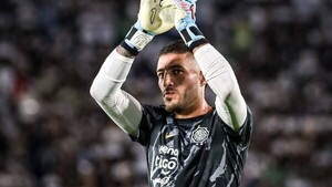 Gastón Olveira ya es paraguayo y está disponible para ir al Mundial