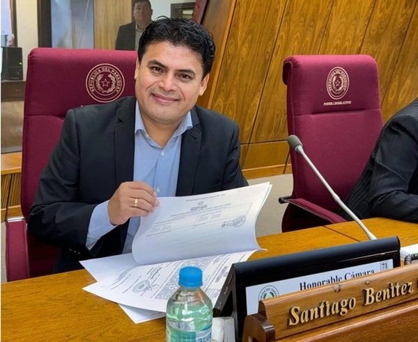 Docentes solo buscan estrategias para atajar la reforma de la Caja Fiscal, afirman - ADN Digital