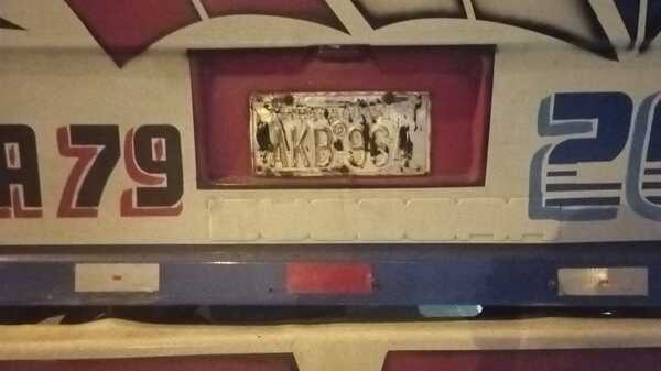 Bus de empresa San Miguel de Capiatá causa accidente y responsables no querrían hacerse cargo