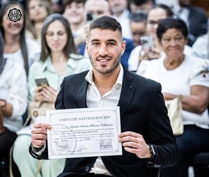 Gastón Olveira ya es paraguayo: “Ojalá pueda devolverle el cariño al pueblo paraguayo” | Unicanal