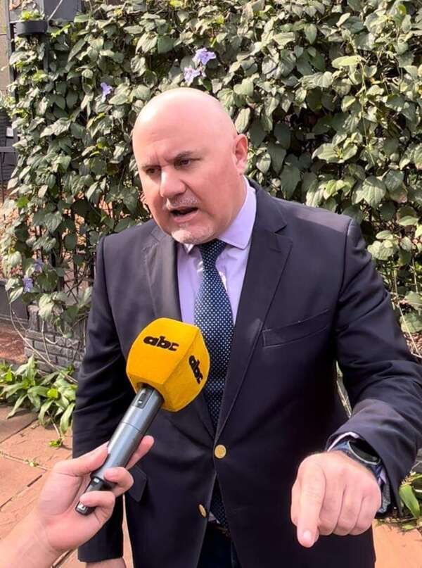 López Moreira cuestiona trabas económicas para denunciar a jueces ante el JEM - Política - ABC Color