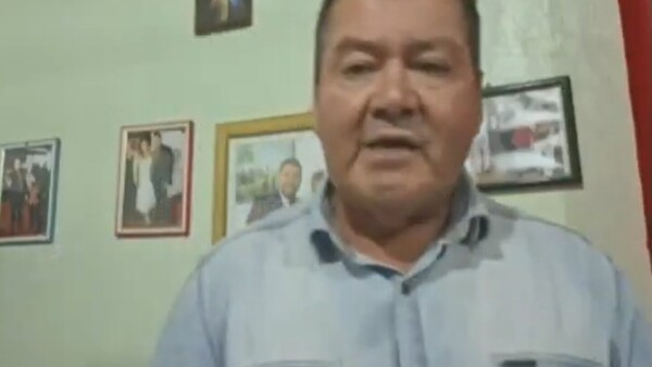 Intendente que golpeó a periodista con látigo alega que fue solo un "correctivo normal"