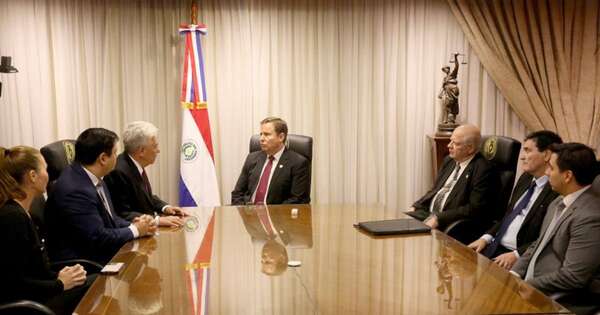 La Nación / Corte Suprema y Asociación de Magistrados dialogan sobre fortalecimiento del sistema judicial