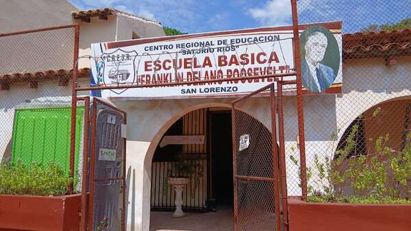 Reclaman al MEC la entrega de kits de estudio a alumnos de escuela de San Lorenzo - Nacionales - ABC Color