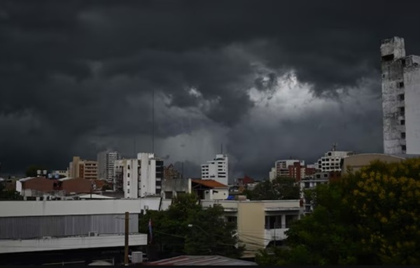 Lluvias y tormentas seguirán este viernes y el fin de semana