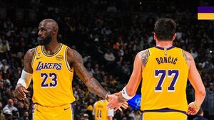 LeBron, récord y derrota; Trae Young debuta y el hermano de Angel Reese brilla