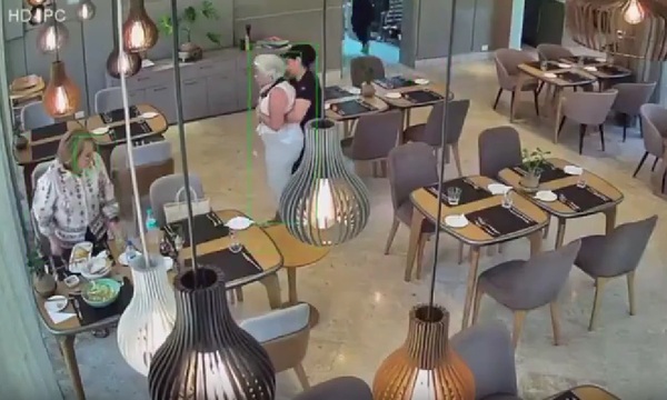 Moza aplicó maniobra de Heimlich y auxilió a madre de Santiago Peña - OviedoPress