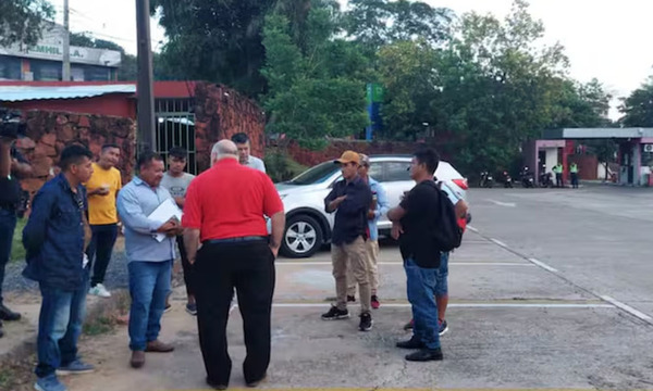 Comunidad indígena de Caaguazú se moviliza en Asunción por falta de agua potable - OviedoPress