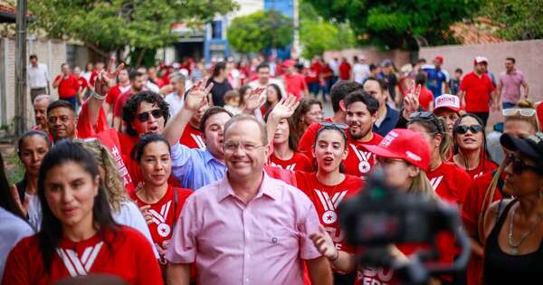 Diario HOY | Precandidato recibe amplio apoyo en inicio de sus recorridos barriales