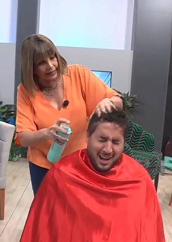 “Pelu-quearon” a César Trinidad en pleno programa