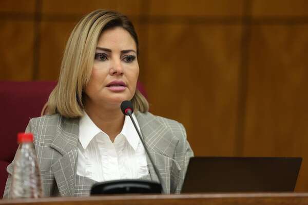 Ministerio de la Niñez denuncia uso de imagen de viceministra con aparentes fines extorsivos  - Nacionales - ABC Color