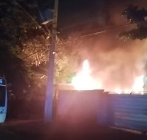 Por segunda vez, se queman buses de empresa de turismo en Hernandarias