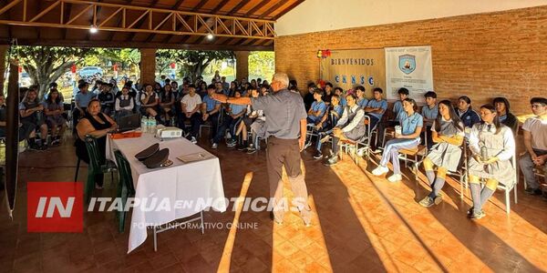 REALIZAN CHARLA DE SEGURIDAD VIAL EN INSTITUCIONES EDUCATIVAS DE CARMEN DEL PARANÁ